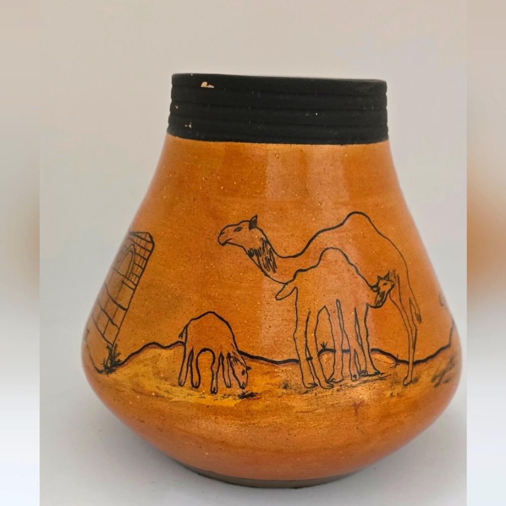 Middle Eastern Desert Camel Date Trees Ruin Theme Vase 8"x8"